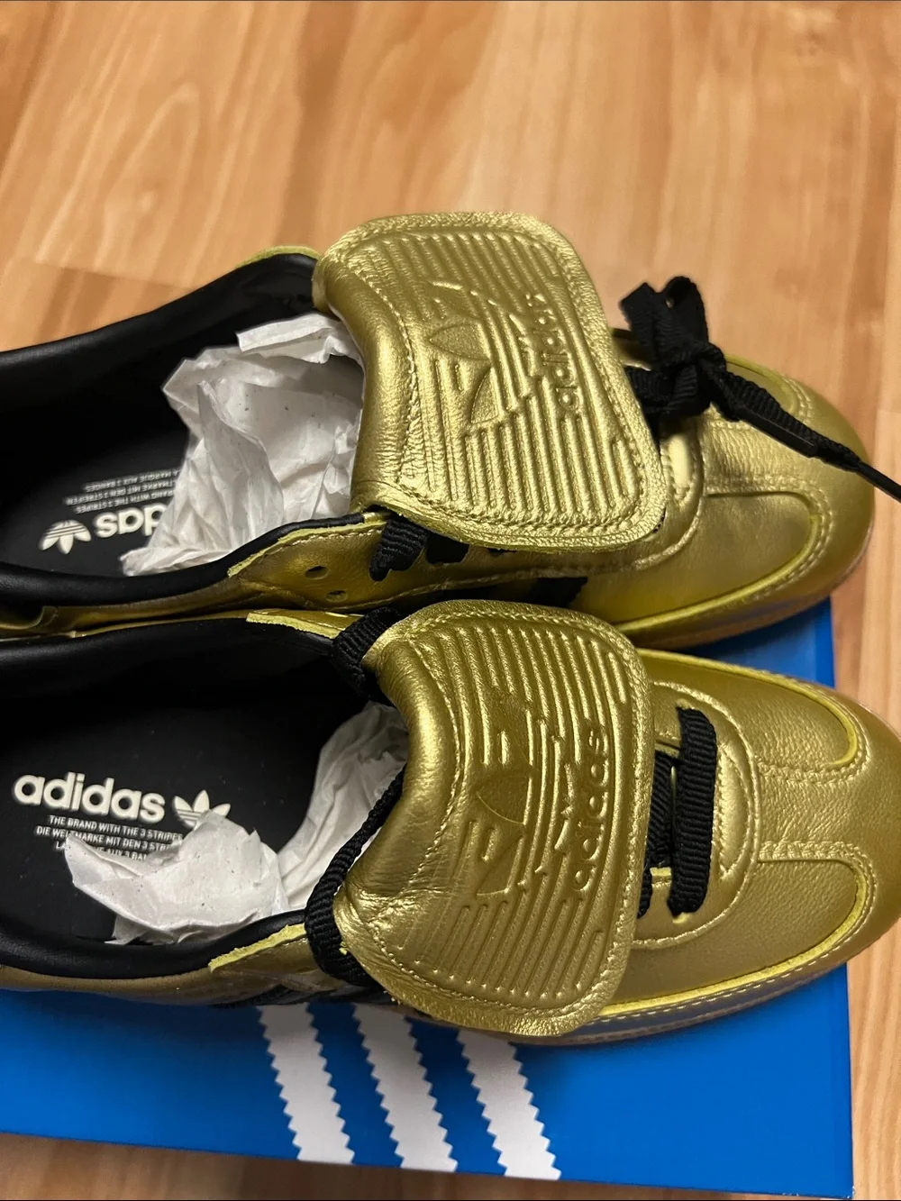 Adidas Women's Gold and Black GUM 3 SAMBA Long Tongue Sneakers brand new size 6